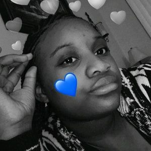 Meet your Posher, Abigail